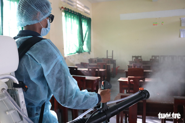 phun sát khuẩn phòng chống dịch