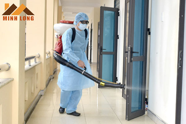 Phun khử khuẩn Cloramin B